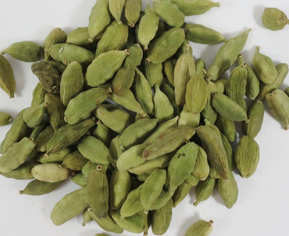 Kardamom BIO ganz mit Schale