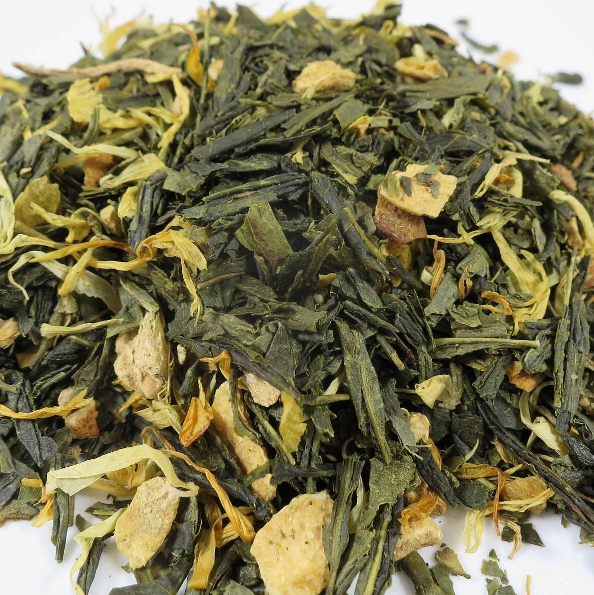 Ingwer-Zitrone auf Grüntee